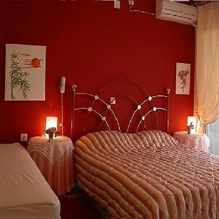 Maria Louiza Aparthotel Pefki (Evia)
